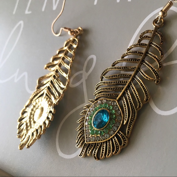 Rhinestone Peacock Eye Feather Boho Gold Earrings - Picture 9 of 11